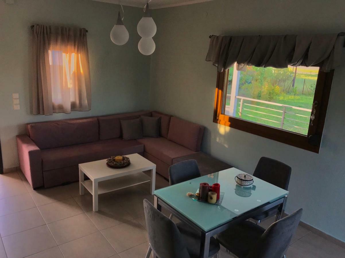 Villa A House By The Sea à Ormos Panagias Extérieur photo